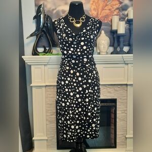Sleeveless polka dot dress